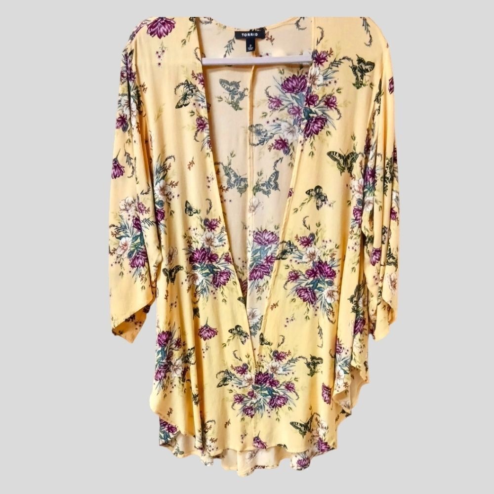 TORRID 2X Yellow &βPink Floral Georgette Shirttail Kimono Duster - Picture 2 of 15